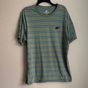 Nike Men's Olive Green and Blue Striped Short Sleeve Tee